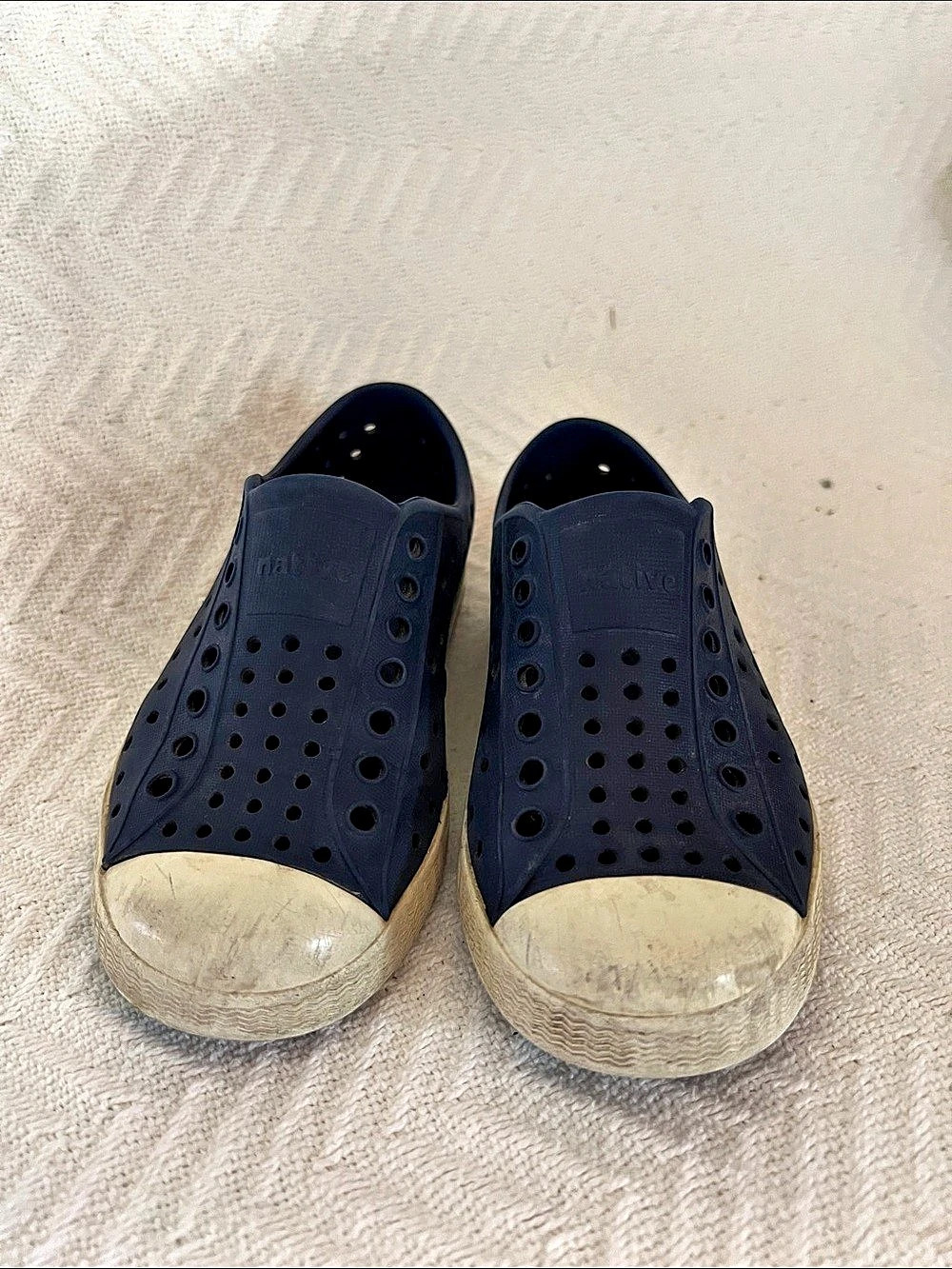 Native Kids Slip-On Sandals in Blue & White